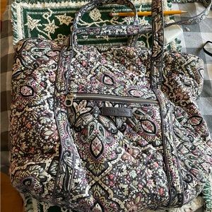 Vera Bradley Tote-Bon Bon Medallion pattern